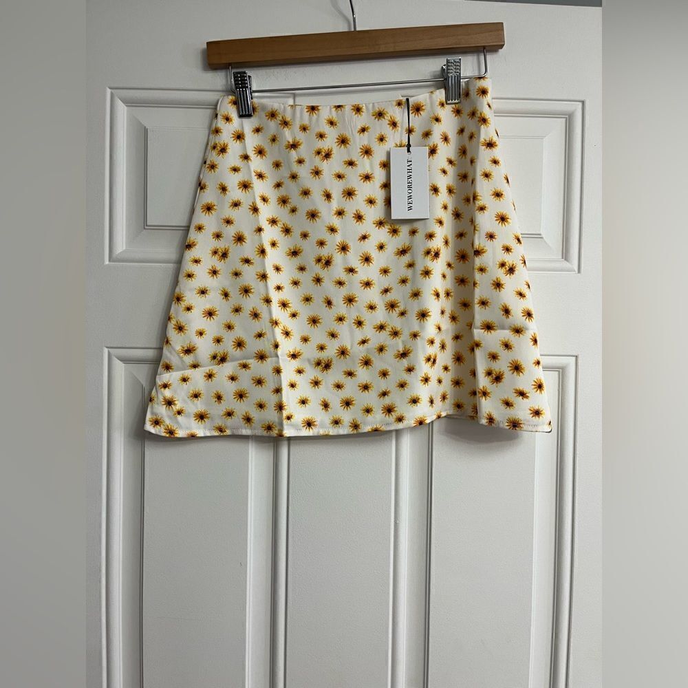 WeWorewhat mini floral slip skirt NWT Size S